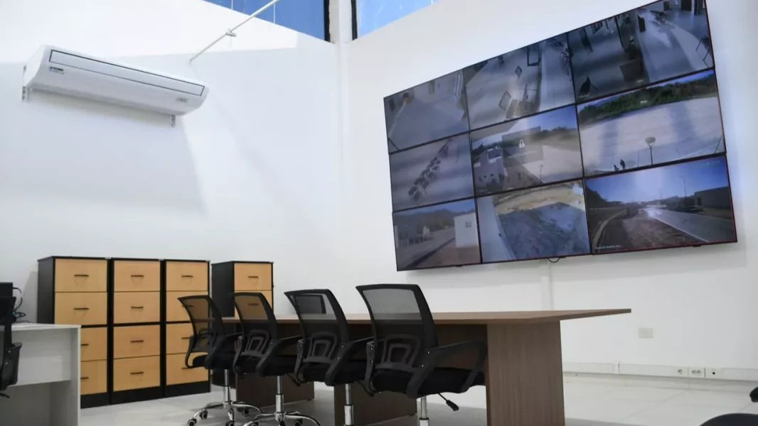 Sala de monitoreo del nuevo puesto